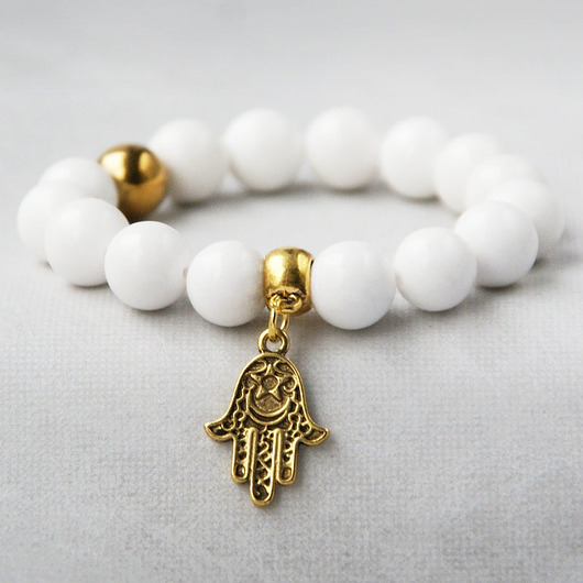 biały jadeit PURE WHITE & złota hamsa kaktusia