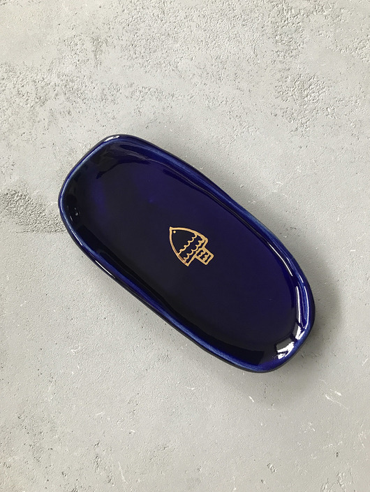 Ceramiczny średni talerzyk granatowy ELEMTHEBRAND