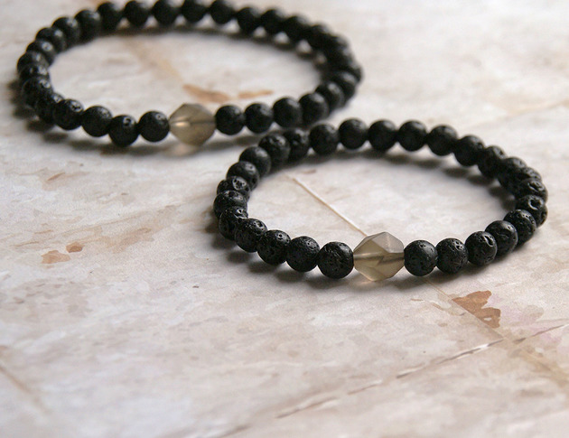 bransoletki z kamieni naturalnych KOMPLET dla PARY : kwarc dymny, lawa.