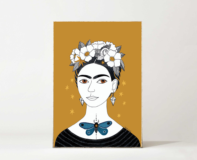 Plakat Frida musztardowa Regina Land Atelier