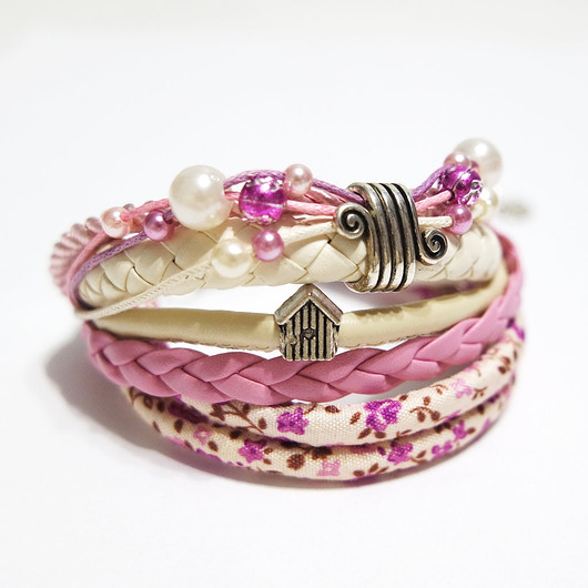 bransoletki - inne Bransoletka - Różowy domek - rzemienie