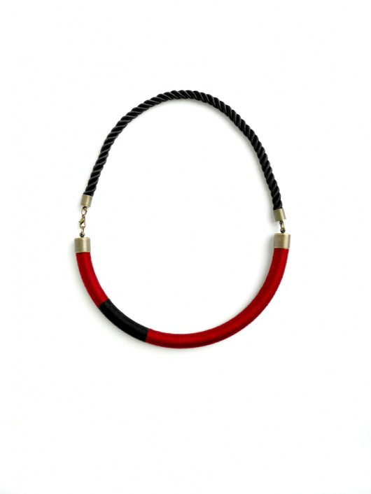 Asymmetric Red Wine pinsjewelry