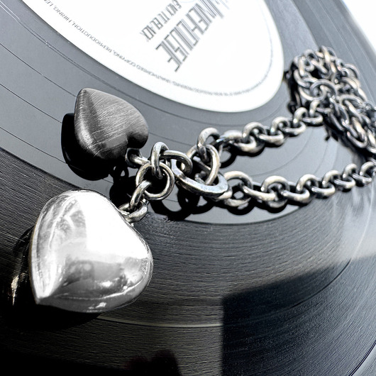 srebrne naszyjniki Naszyjnik Serduszka podwójne black and white na srebrnym łańcuchu 50 cm