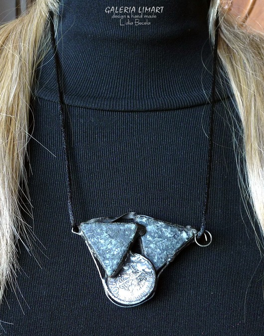wisiory Granitowy unikalny wisior handmade ze starą monetą ciekawy PREZENT