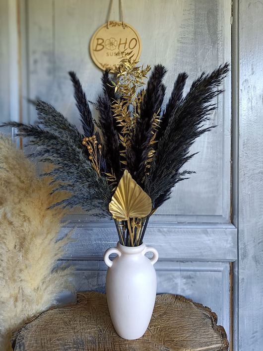 dekoracje świąteczne Czarno-złoty bukiet z trawy pampasowej - kompozycja Boho Glam