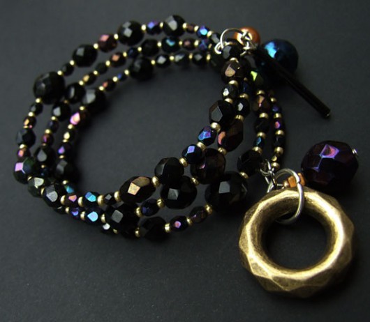 Black cut -  brasoletka Buy or Die