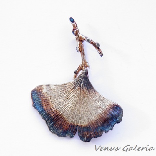 Broszka srebrna - Miłorząb  VENUS GALERIA