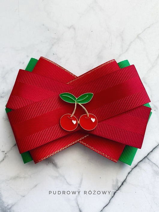 broszki Brosza z kolekcji z wisienkami z ozdobą  Wiśnia