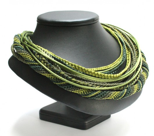 koralter olivine alter trendy mody