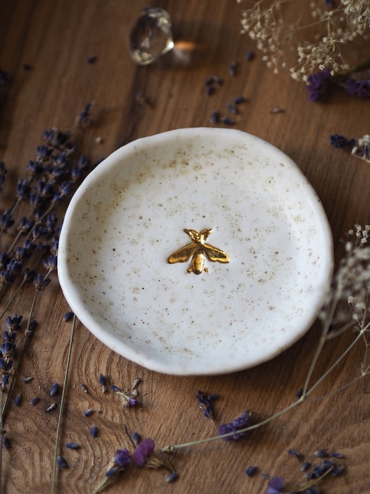 pojemniki na biżuterię Spodek na biżuterię lub palo santo