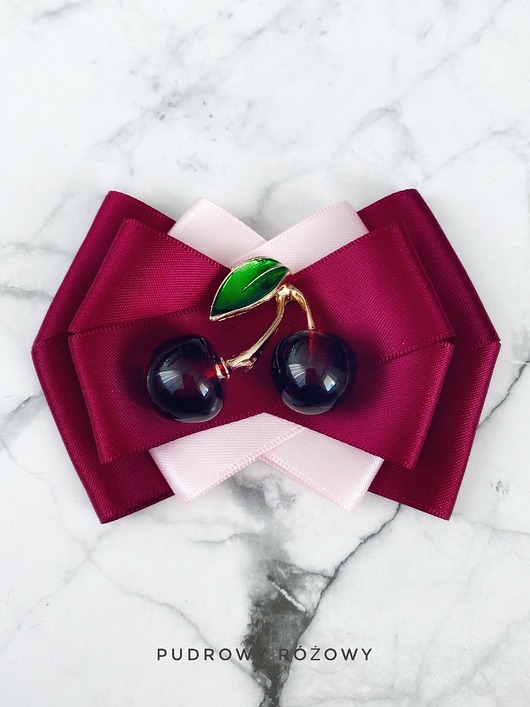 broszki Brosza z kolekcji z wisienkami z dużą wiśnią