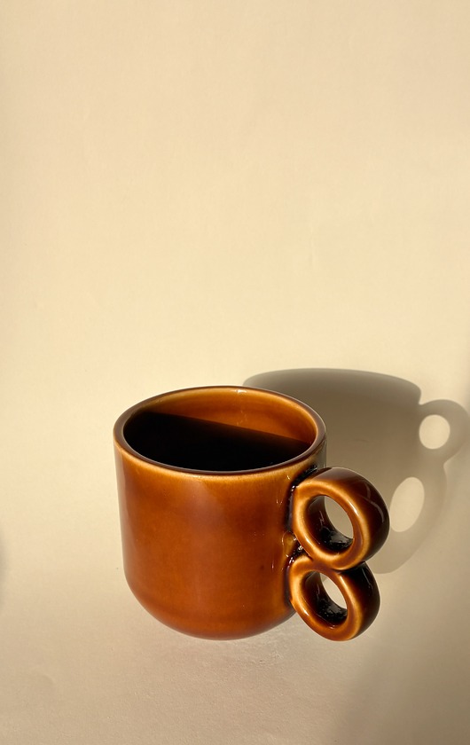 kubki i filiżanki Kubek podwójne ucho  [kolor:  jasny miodowy]  330 ml