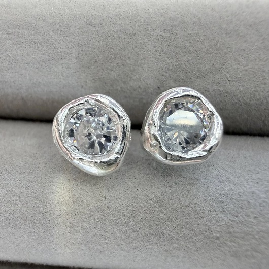 kolczyki srebrne Srebrne kolczyki z cyrkoniami PŁYNNE SREBRO