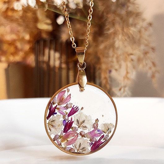 wisiory Naszyjnik z żywicy z kolorowymi kwiatami