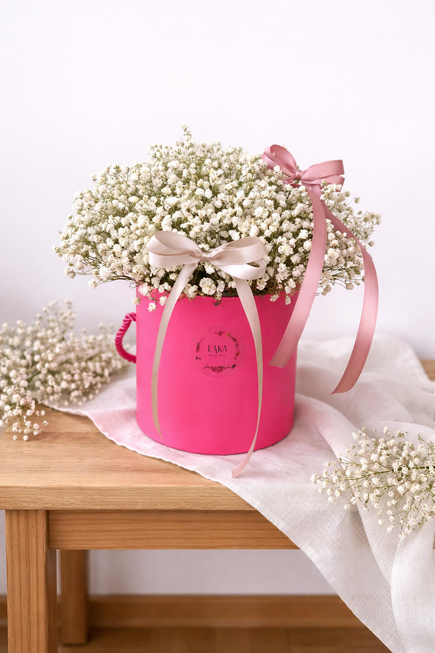 kwietniki Flowerbox z gipsówką stabilizowaną białą