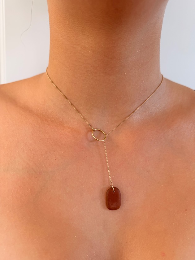 wisiory Srebrny naszyjnik ze szkłem morskim