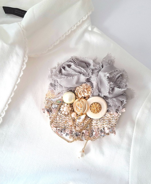 broszki Klara broszka