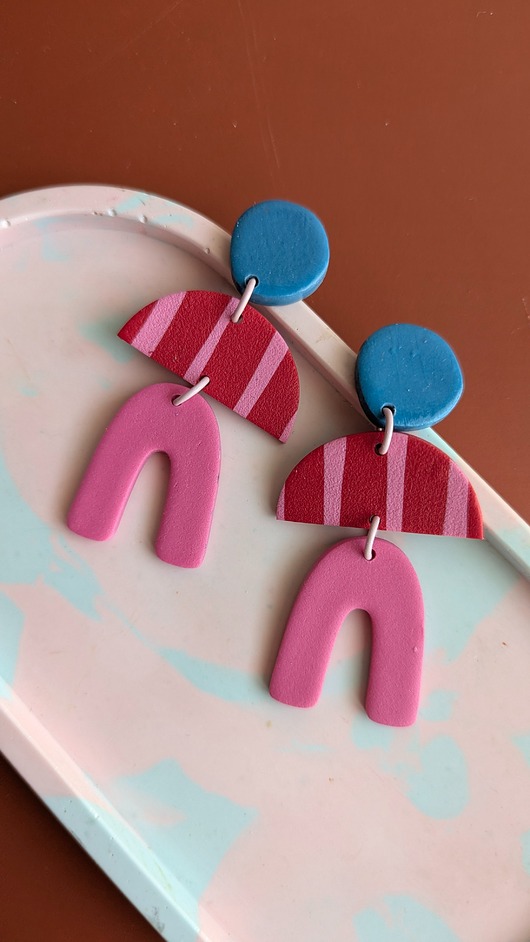 kolczyki z masy plastycznej Kolczyki wiszące  w paski