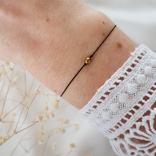 bransoletka ze złotą kuleczką LEI handmade 