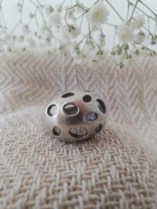 pierścionki - różne Duży pierścionek Kopuła w dziury