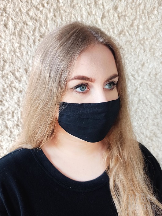 Maseczka ochronna trójwarstwowa henhouse