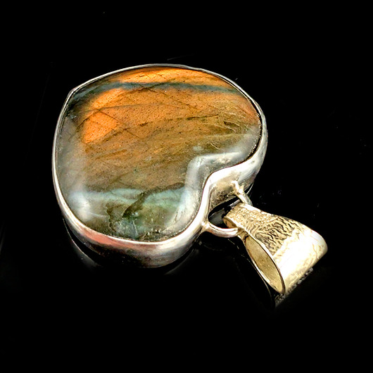 wisiory Złociste serce-  labradoryt