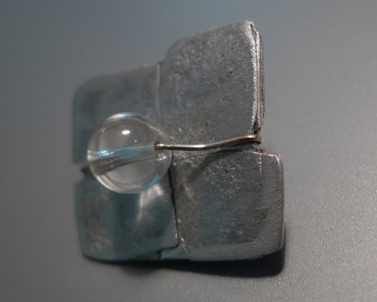 broszka ze szkiełkiem Maruna Upcycled