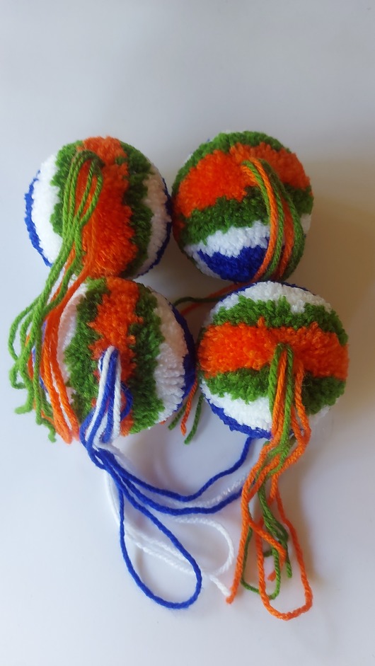 akcesoria różne Pompon 1 szt 5 cm