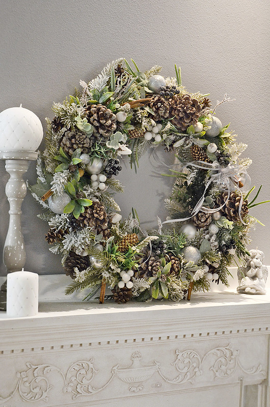 wianki bożonarodzeniowe Wianek xxl  "księżycowy pył"