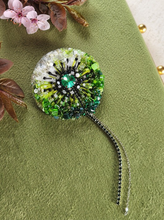 broszki Broszka haftowana Dmuchawiec zielony, Broszka artystyczna