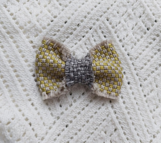 broszki Broszka kokarda tweed musztardowa