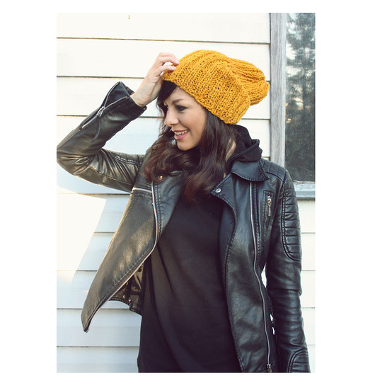 Czapka  beanie z wełną kolor żółty Mademoiselle Patrini
