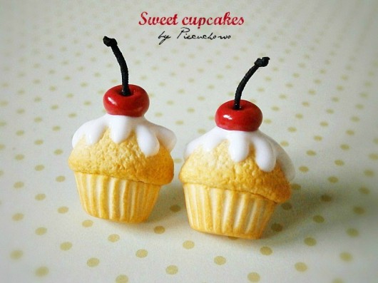 kolczyki - inne Kolczyki wkrętki babeczki z wisienkami