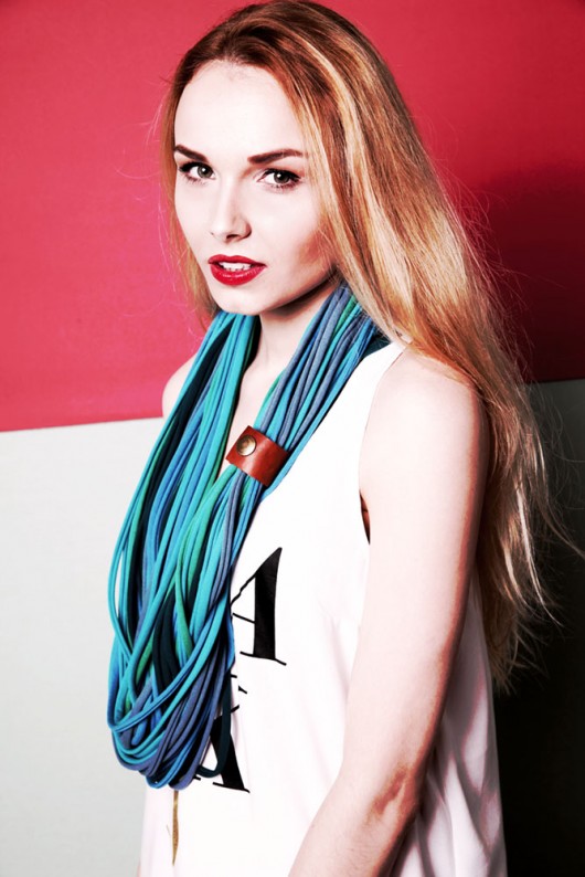 Zamotka Dzianinowy Naszyjnik AQUA CADOaccessories