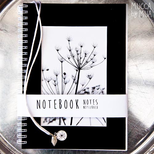 Notes B&W II mucca by mua