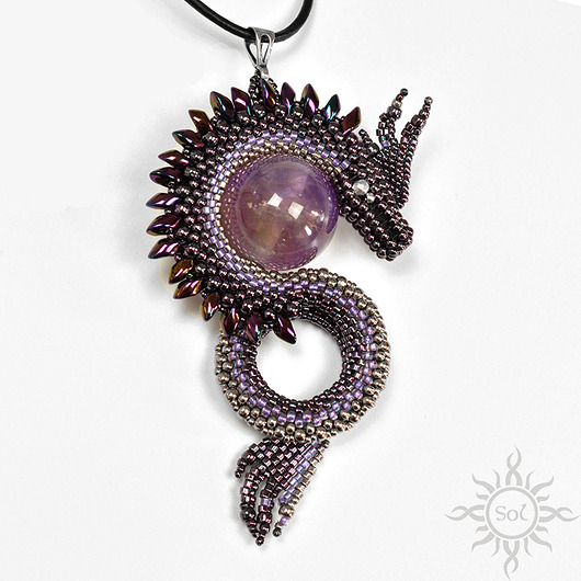 Synir, wisior ze smokiem, beading Sol