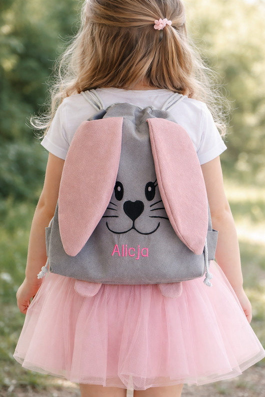 torebki, worki i plecaki dziecięce Worek szary dla przedszkolaka z imieniem zajączek uszy