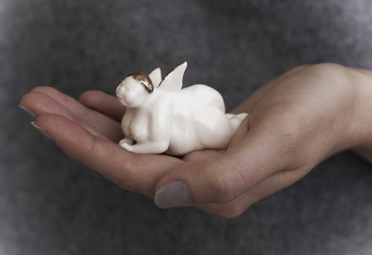 Porcelanowy aniołek, figurka  Pangzi Ceramics