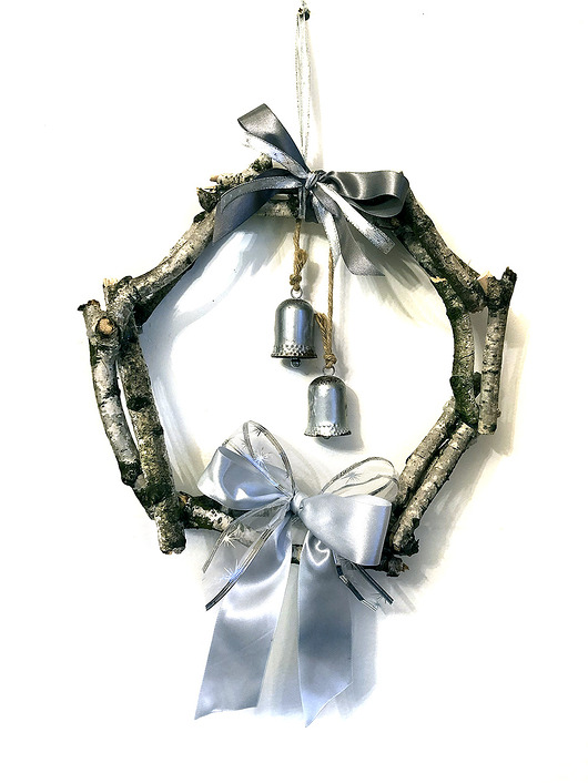 wianki bożonarodzeniowe Wianek z gałązek brzozy i dzwonkami