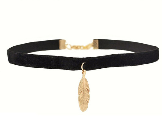 Choker Black Velvet -9mm- naszyjnik z piórkiem ZOKO STORE