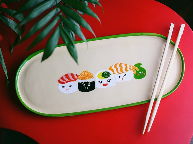 patery i talerze Talerz podłużny Happy Sushi