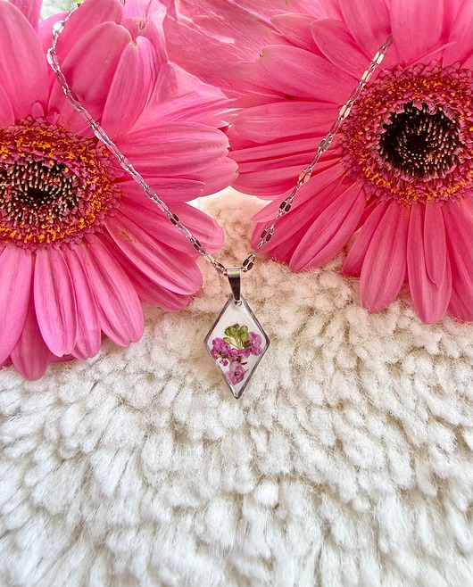 srebrne naszyjniki Naszyjnik z kwiatami smagliczki 