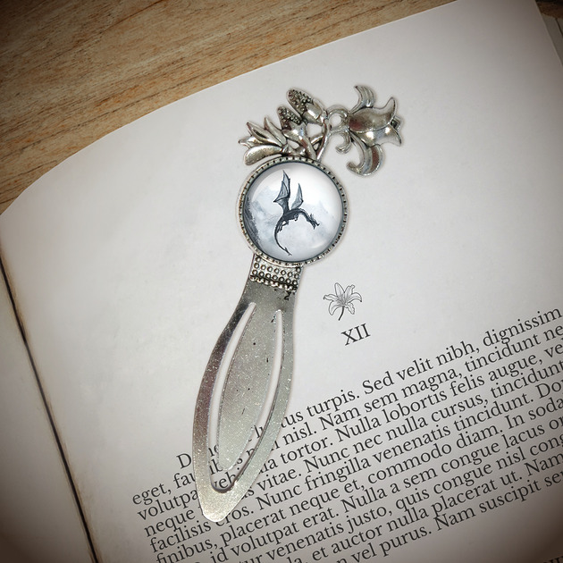 zakładki do książek Zakładka do książki - Czarny smok - lilia