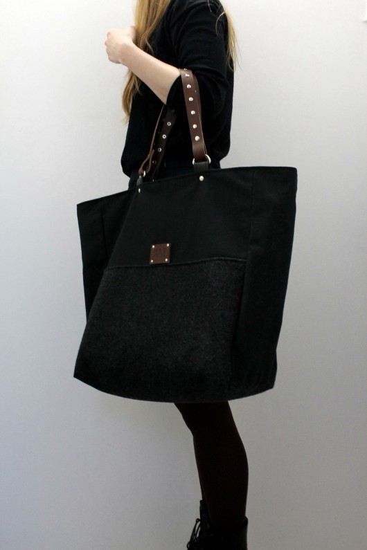 Black Shopper MAY