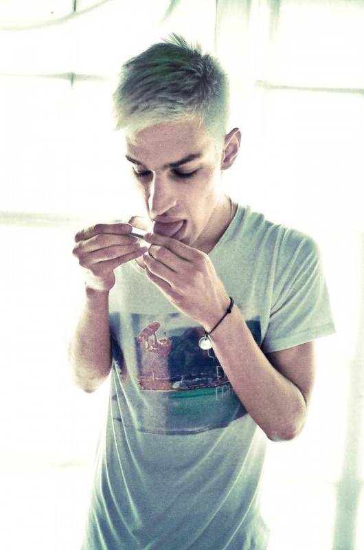 surf skate eat cake MeWant