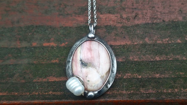 wisiory Opal z perłą - wisiorek