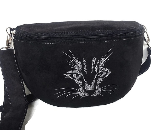 torebki, worki i plecaki dziecięce Nerka czarna z kotem haft