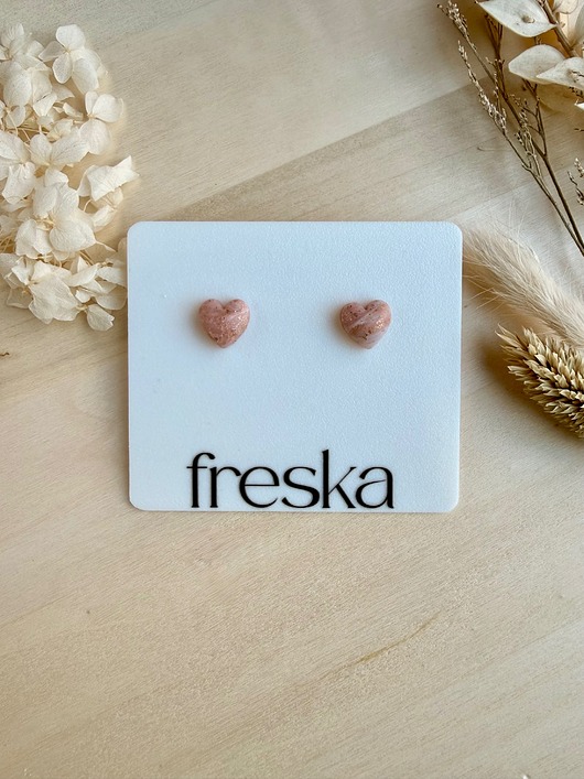 kolczyki z masy plastycznej Kolczyki Serca 3D - pastelowe marmurki+złoto - LIMITOWANE