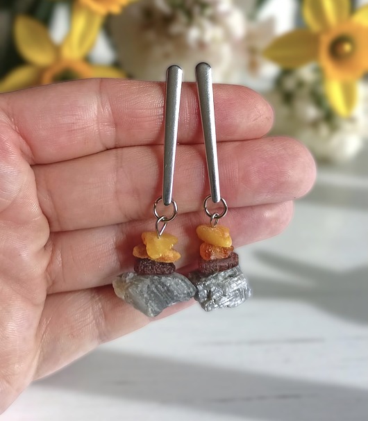 kolczyki z kamieniami Bursztyn : UNIKATOWE kolczyki : bursztyn & labradoryt na surowo