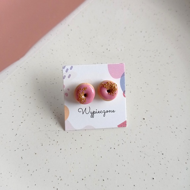 kolczyki z masy plastycznej Kolczyki sztyfty różowe donuts brudny róż